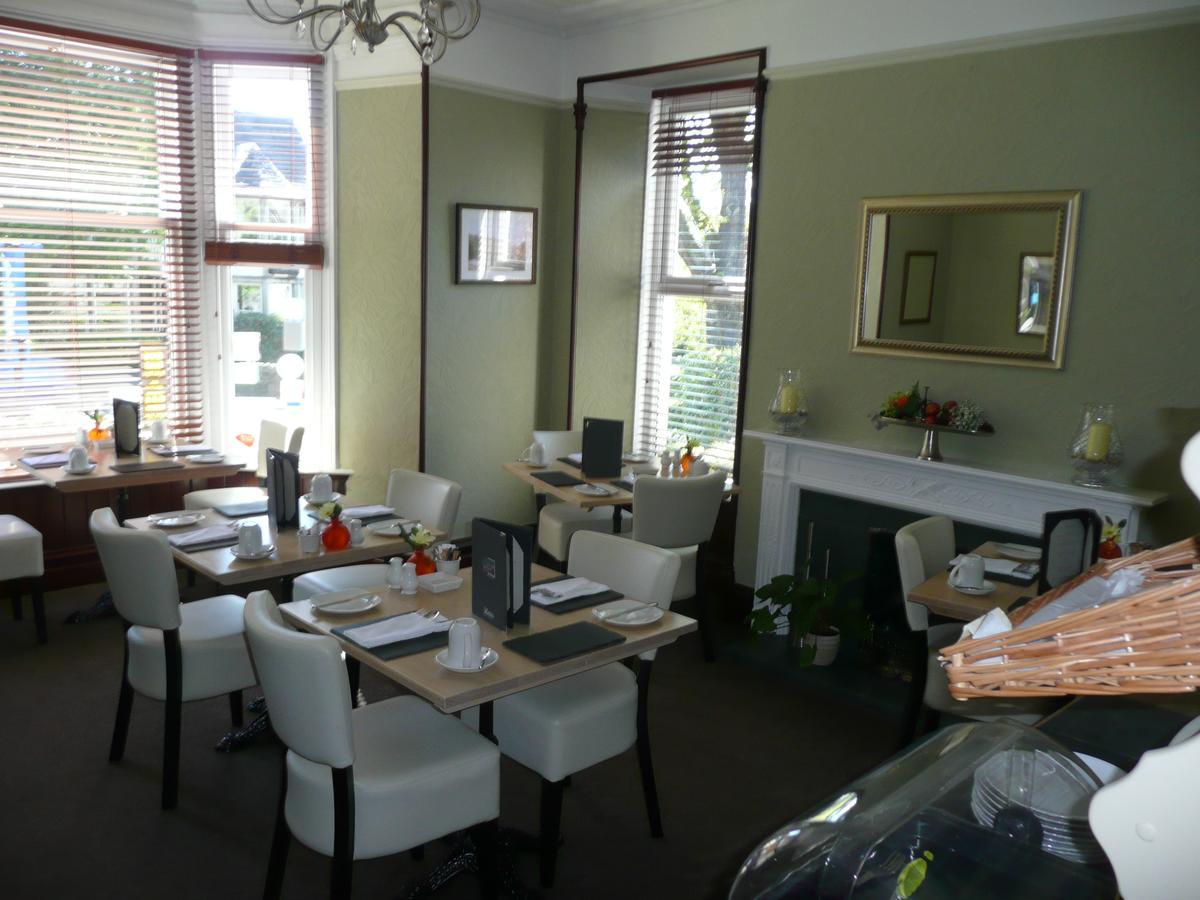 Glenville House - Adults Only - Incl Free Off-Site Health Club With Swimming Pool, Hot Tub, Sauna & Steam Room Bowness-on-Windermere Ngoại thất bức ảnh